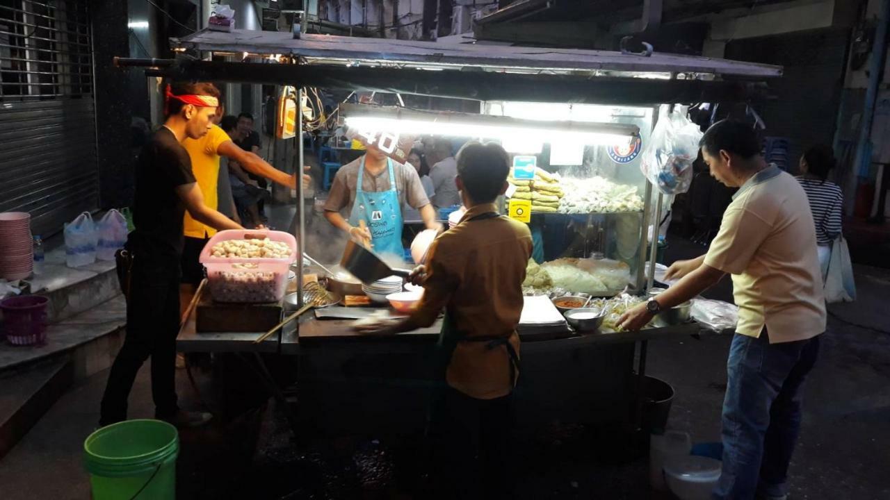 Stash Vandrerhjem Bangkok Eksteriør bilde